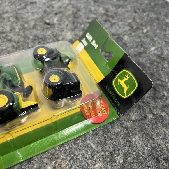 ERTL JOHN DEERE 1/64TH SCALE 5 PIECE 2009 NEW GIFT SET #37538 Die Cast Chassis - Picture 4 of 7